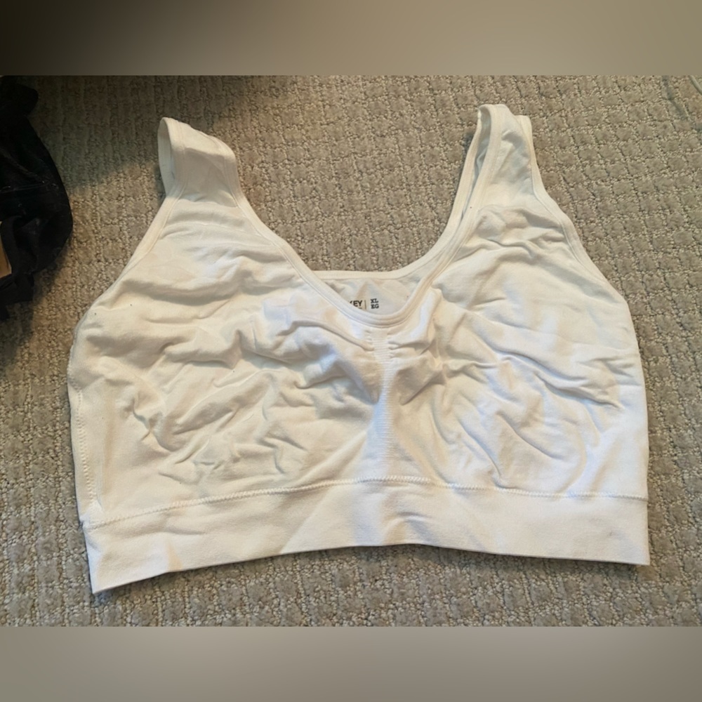 Jockey XL white stretch bra (no clasps or padding)